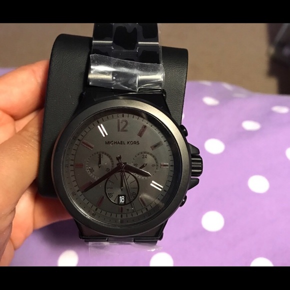 Michael Kors Dylan watch - Picture 3 of 5